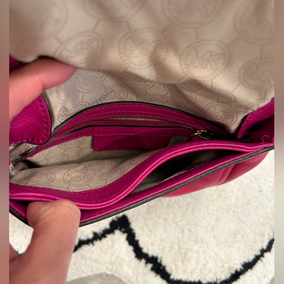 Michael Kors - Picture 3 of 4